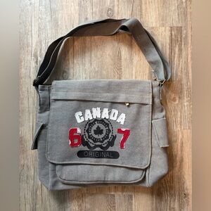 Canada Gray Messenger Bag, Canada Gray Original 6-7 Shoulder Bag, New!